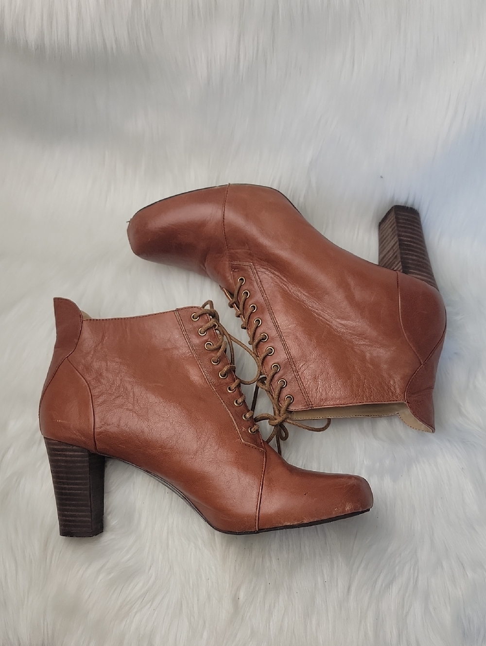 NINE WEST Stroll Tan Brown Lace Up Victorian Retro Block Heeled Bootie Boots 8.5